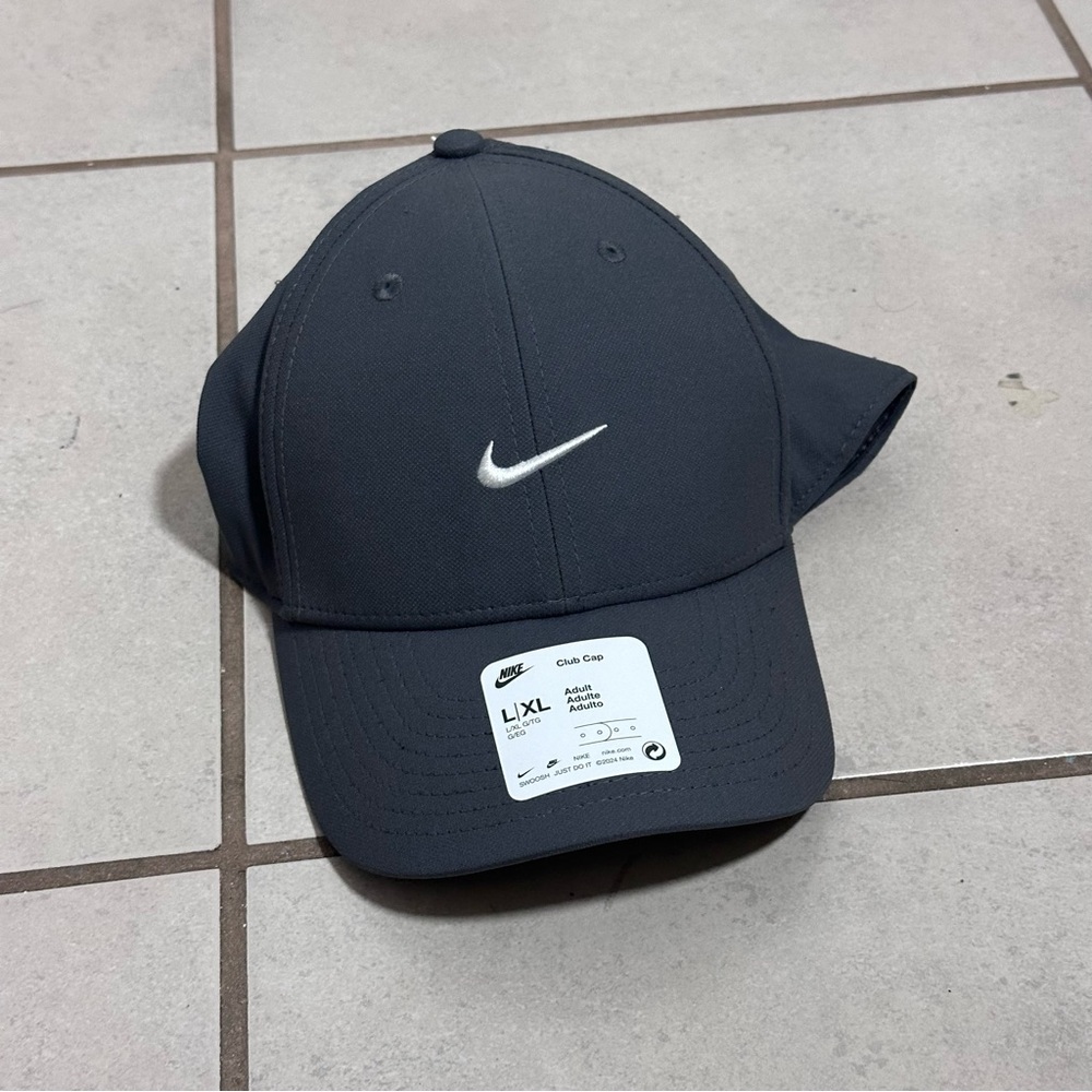 Nike Men's Gray Club Cap Swoosh Just‎ Do it Dri-Fit Size L/XL